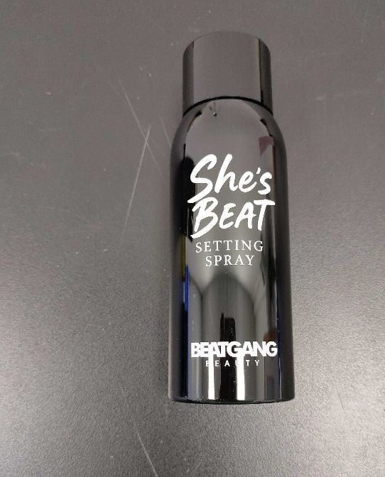 She’s Beat Setting spray