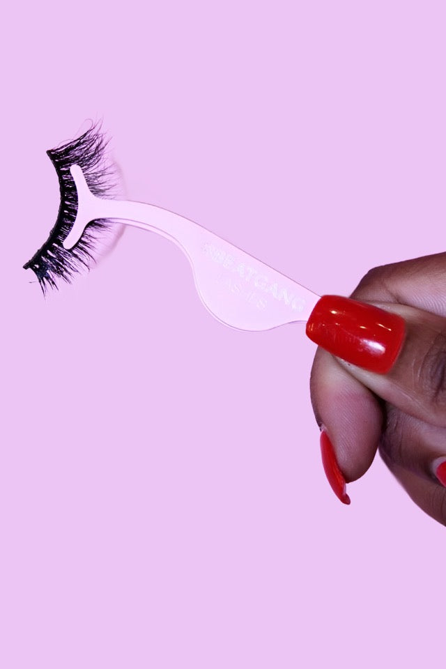 pink lash applicator